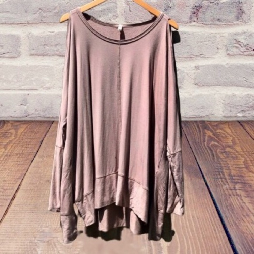 WISHLIST Cold Shoulder Top